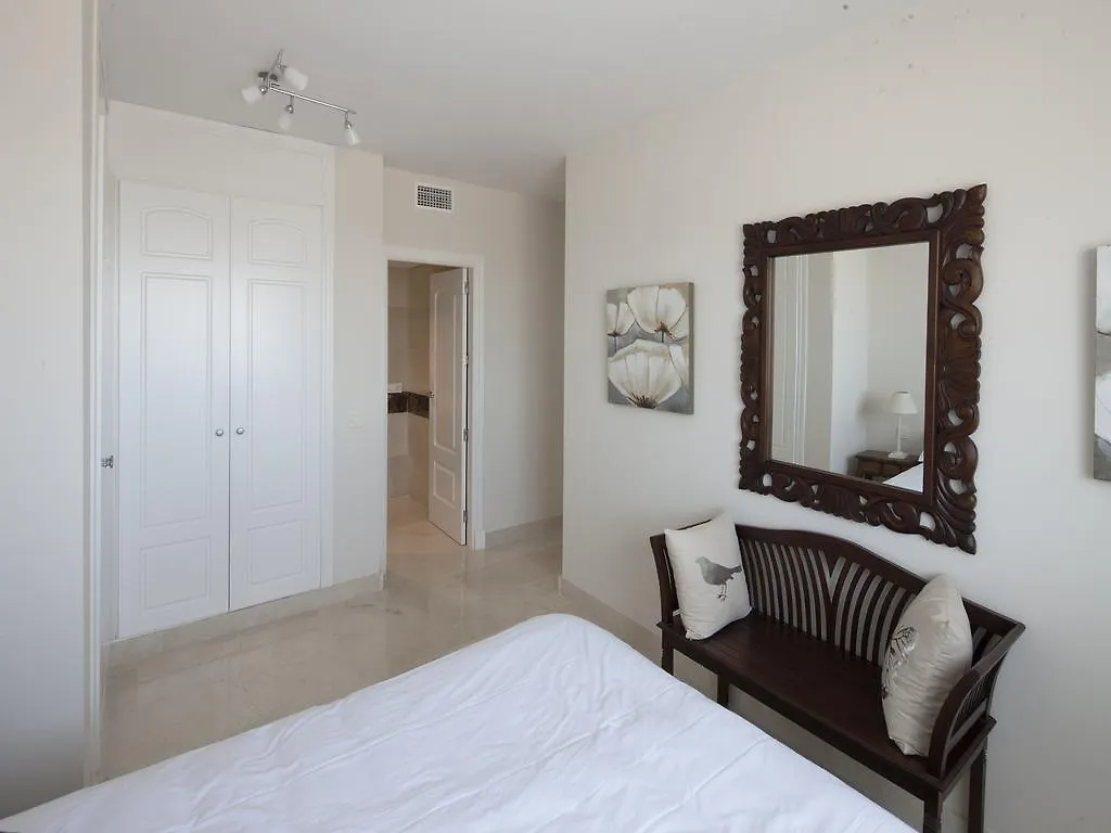Birdie Club Apartment Alcaidesa İspanya